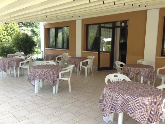 Residenza Hotel Garden Toscolano Maderno Exterior foto